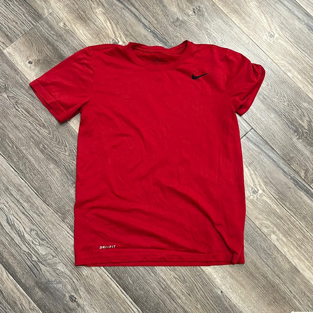 Red Nike shirt size small